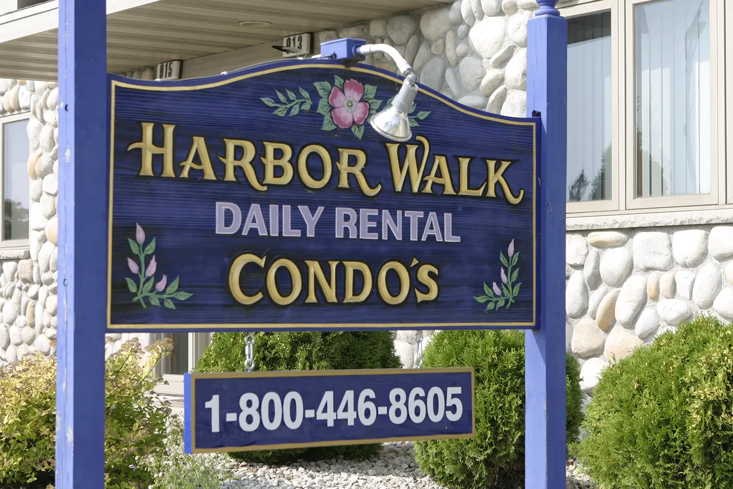 Vacation Rentals Algoma WI Harbor Walk Sign