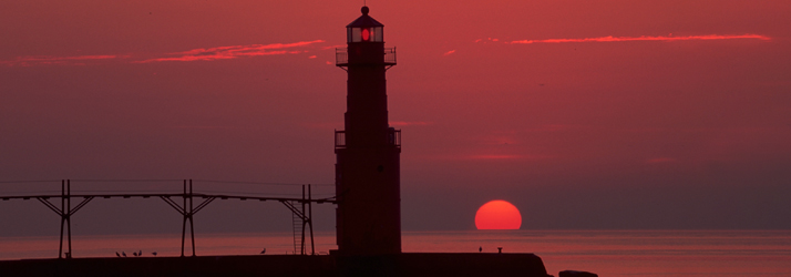 Vacation Rentals Algoma WI Lighthouse